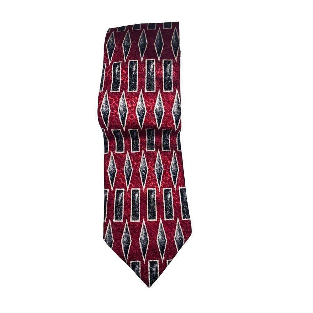 Leviner Wood, Men’s 100% silk geometric pattern YTK office career formal Tie
